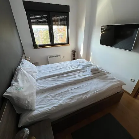 Apartment Green View *